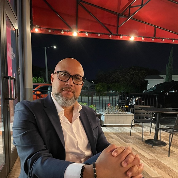 Meet your Posher, Huascar - Picture 1 of 3